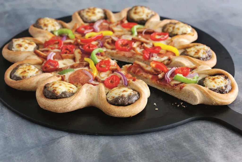 مرحله اصلی پخت پیتزا در ماکروویو